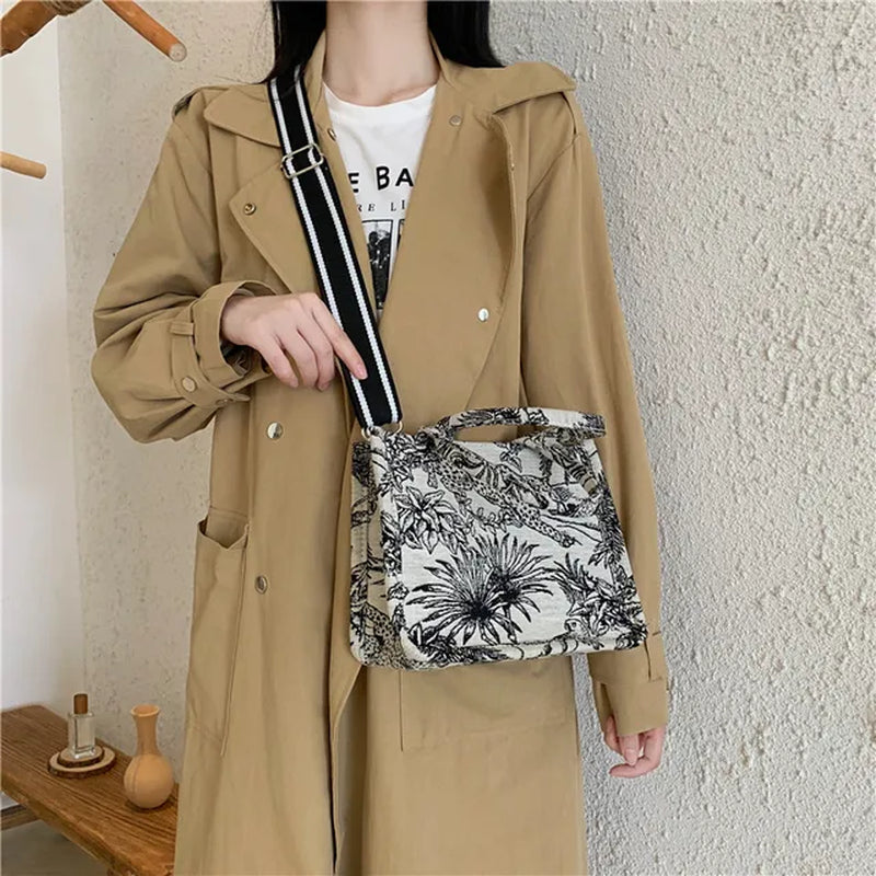 New Fashion Shoulder Bags Women Canvas Bag Embroidery Large Capacity Tote Bag Portable Shopping Bag Crossbody Handbag Small